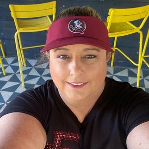 Meet your Posher, Carolyn